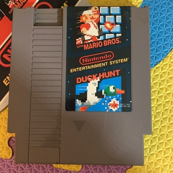 Vintage 80s Nintendo super Mario brothers duck hunt cassette game with manual - Picture 2 of 9
